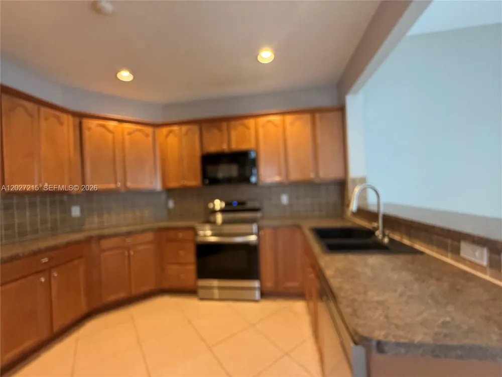 300 Cameron Dr Weston, FL 33326