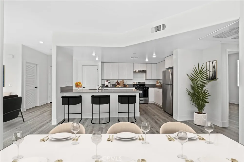 8951 Monte Vista Ave Montclair, CA 91763