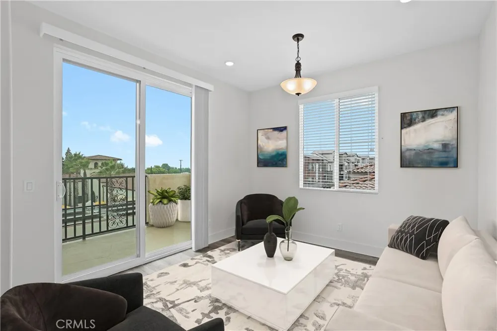 8951 Monte Vista Ave Montclair, CA 91763