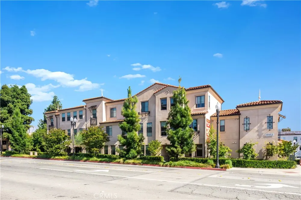 8951 Monte Vista Ave Montclair, CA 91763