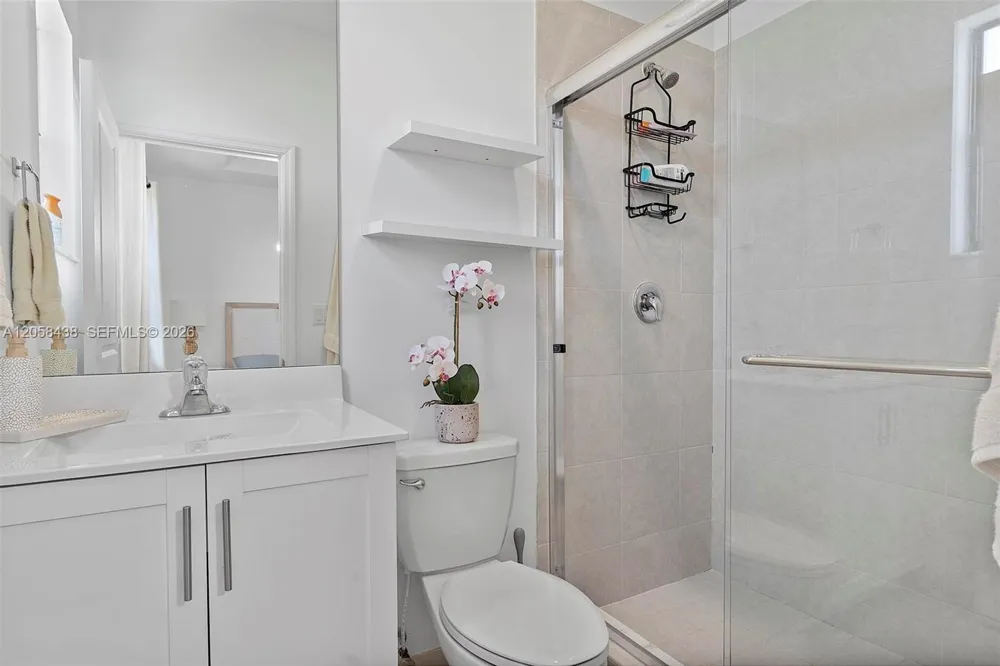 10085 SW 228th Ter Miami, FL 33190