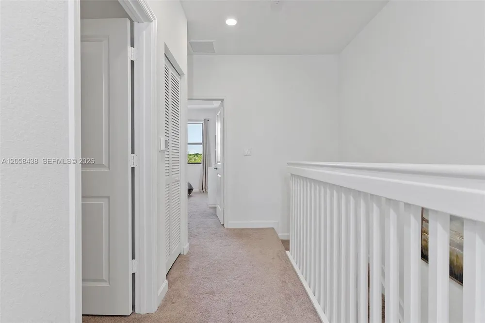 10085 SW 228th Ter Miami, FL 33190