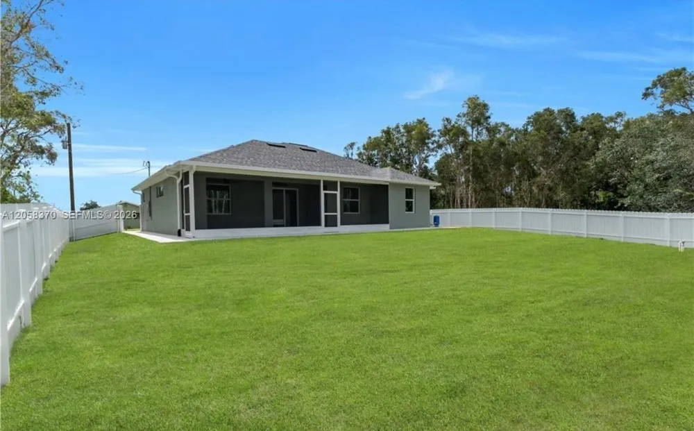 4205 NORA Lehigh Acres, FL 33976