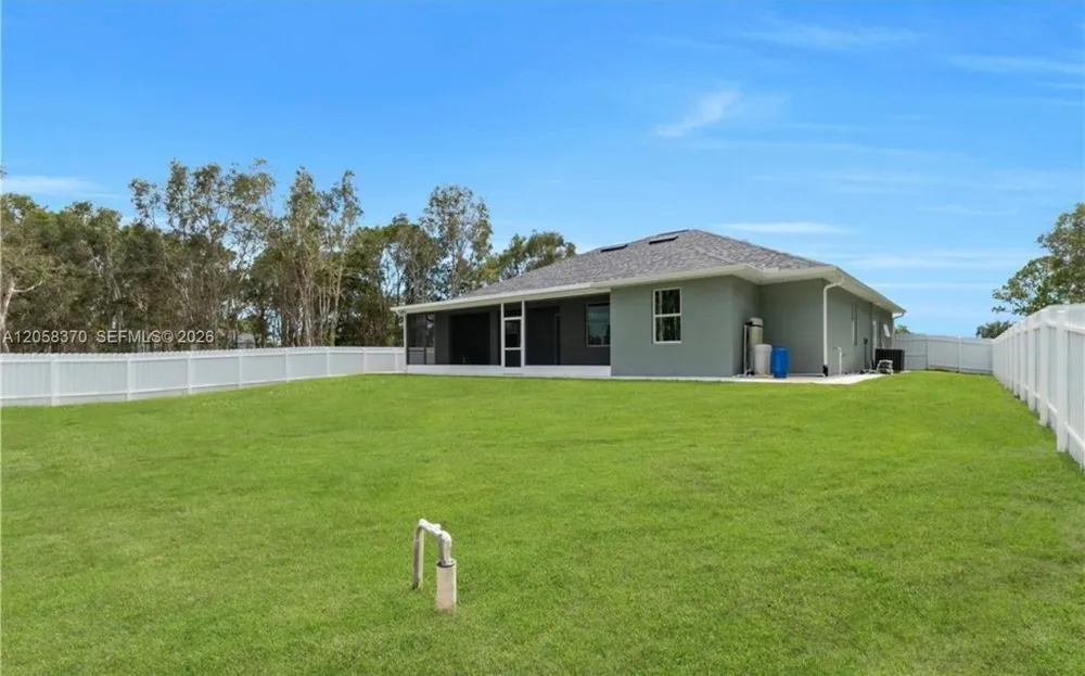 4205 NORA Lehigh Acres, FL 33976