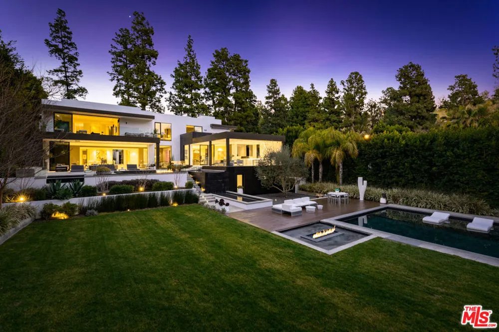 1231 Lago Vista Drive Beverly Hills, CA 90210