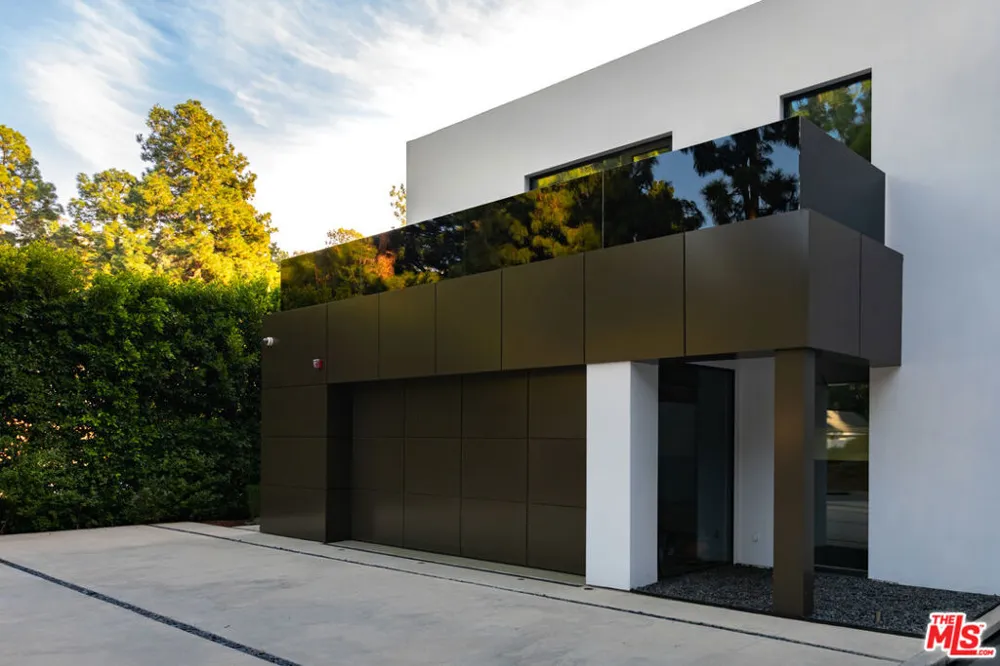 1231 Lago Vista Drive Beverly Hills, CA 90210