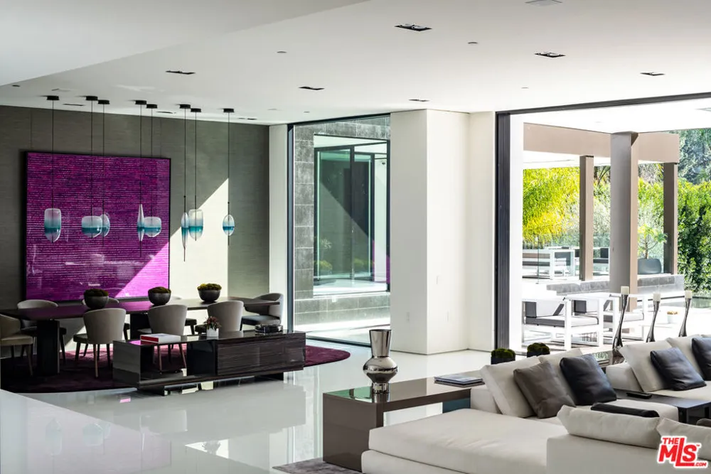 1231 Lago Vista Drive Beverly Hills, CA 90210