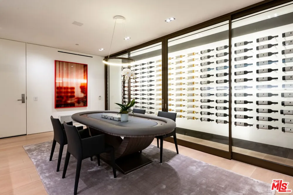 1231 Lago Vista Drive Beverly Hills, CA 90210