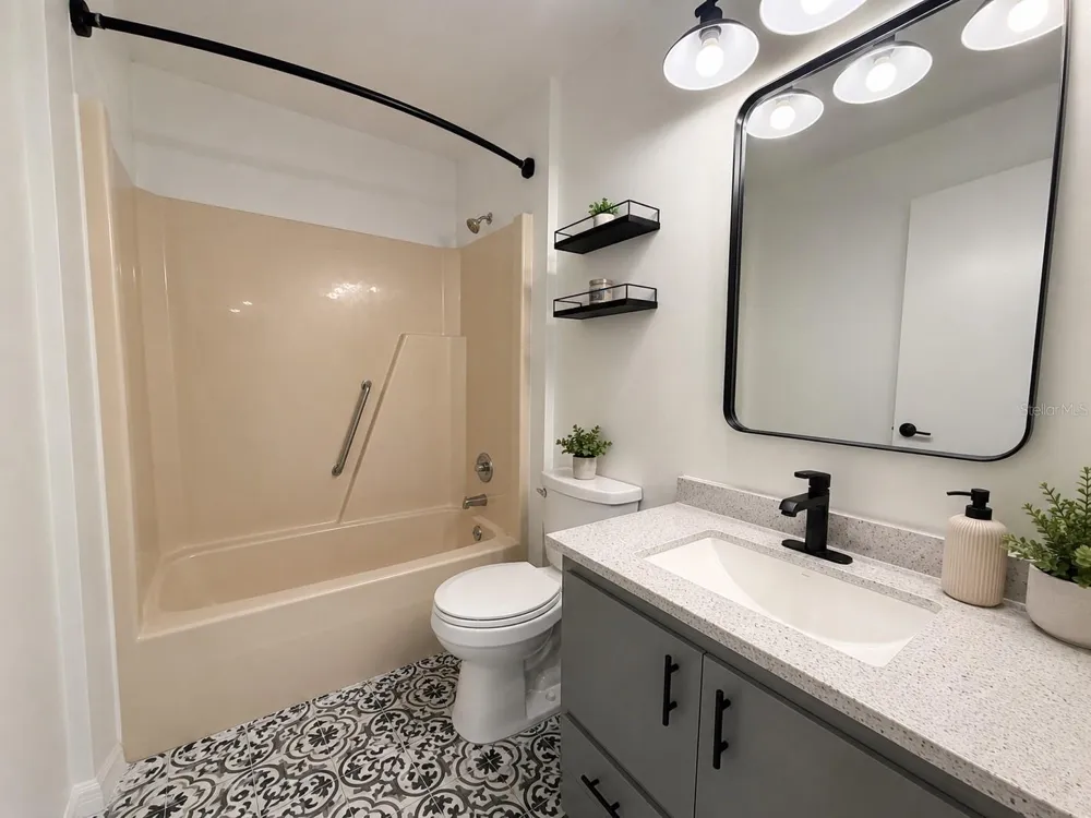 3209 PAFKO DRIVE Sarasota, FL 34232