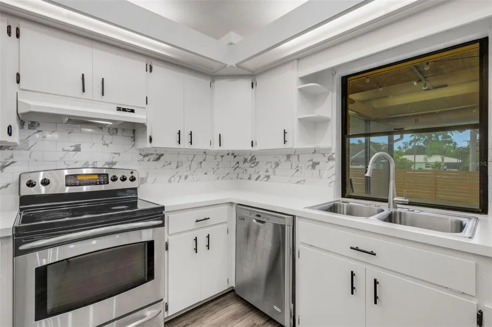 3209 PAFKO DRIVE Sarasota, FL 34232