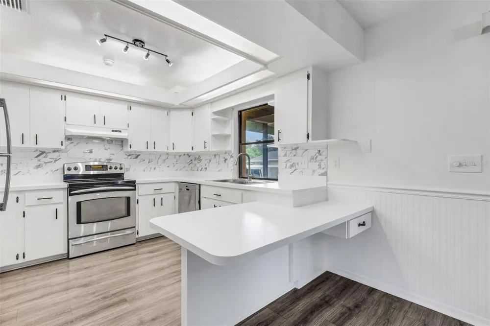 3209 PAFKO DRIVE Sarasota, FL 34232