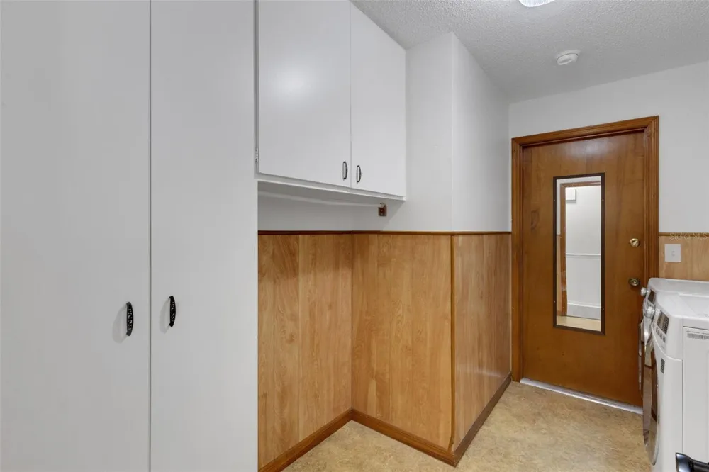 3209 PAFKO DRIVE Sarasota, FL 34232