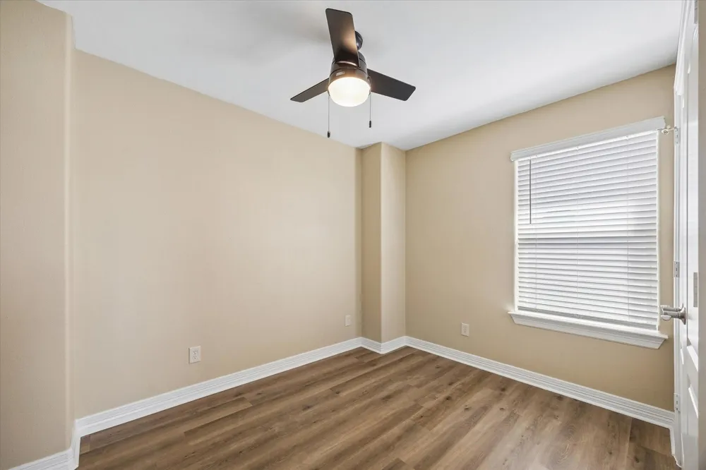 1717 Eagle Lake Road Sealy, TX 77474