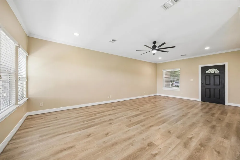 1717 Eagle Lake Road Sealy, TX 77474