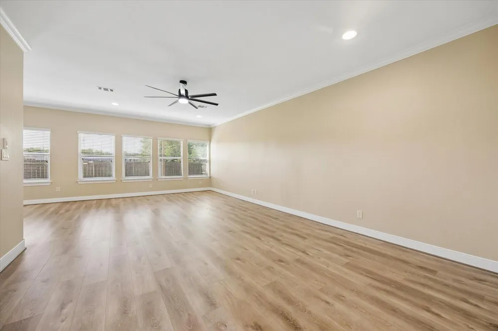 1717 Eagle Lake Road Sealy, TX 77474