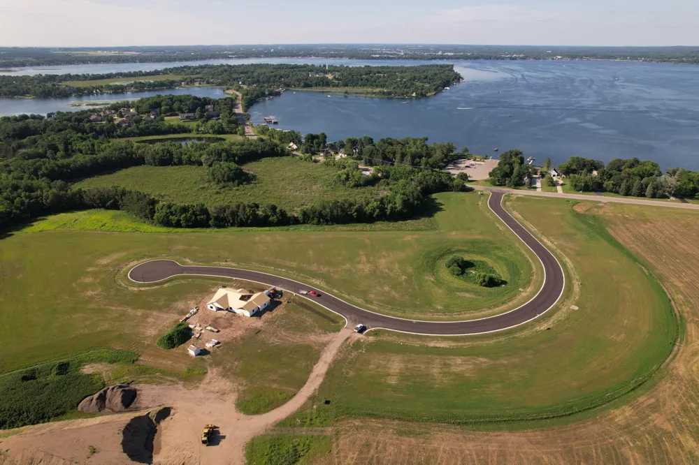 2013 South Ridge Road Detroit Lakes, MN 56501