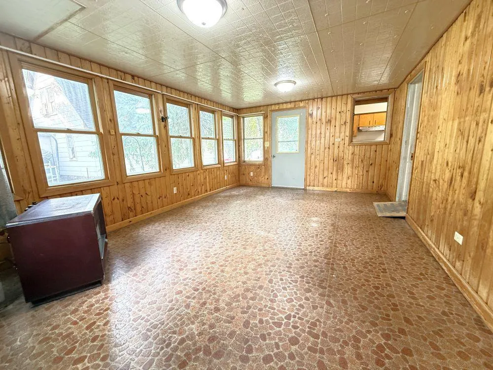 101 E Birch Avenue Frazee, MN 56544