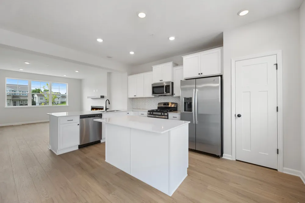 10350 Birchwood Circle Victoria, MN 55318