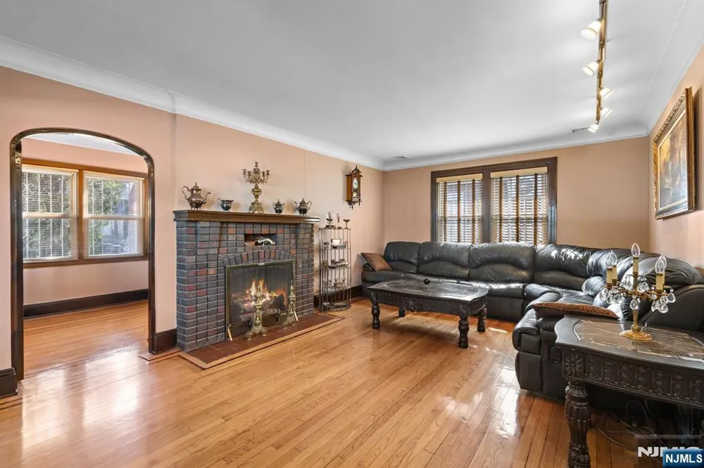 900 79th North Bergen, NJ 07047