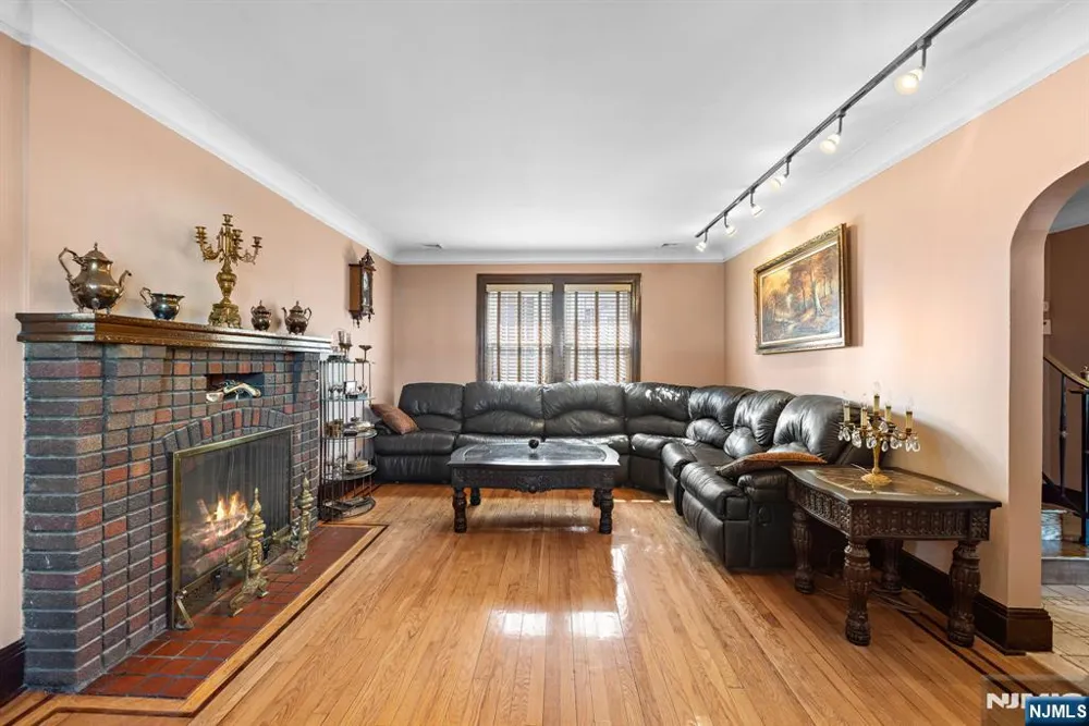 900 79th North Bergen, NJ 07047