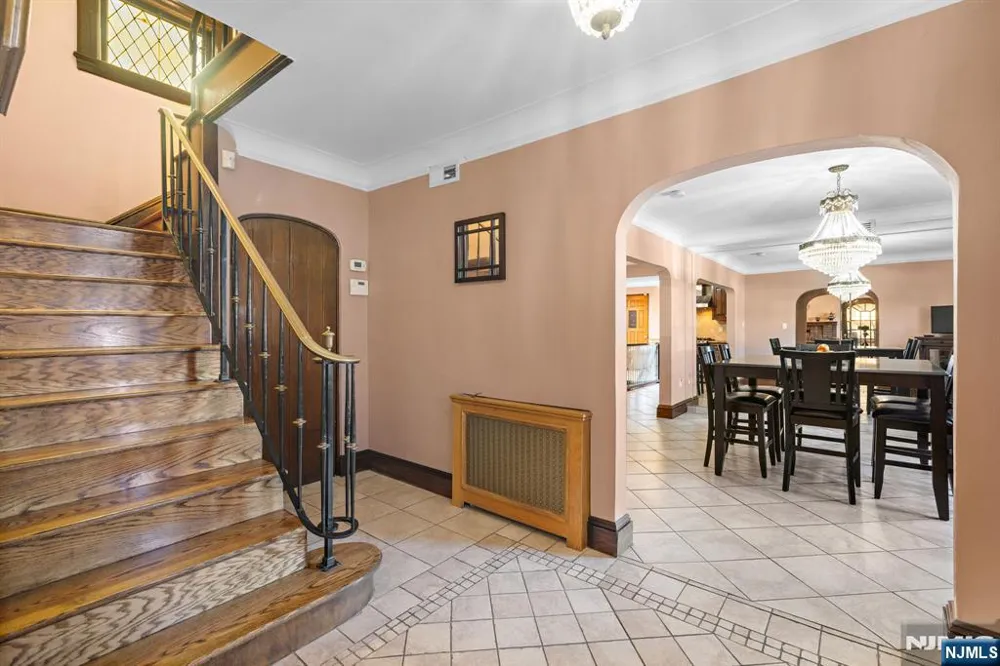 900 79th North Bergen, NJ 07047
