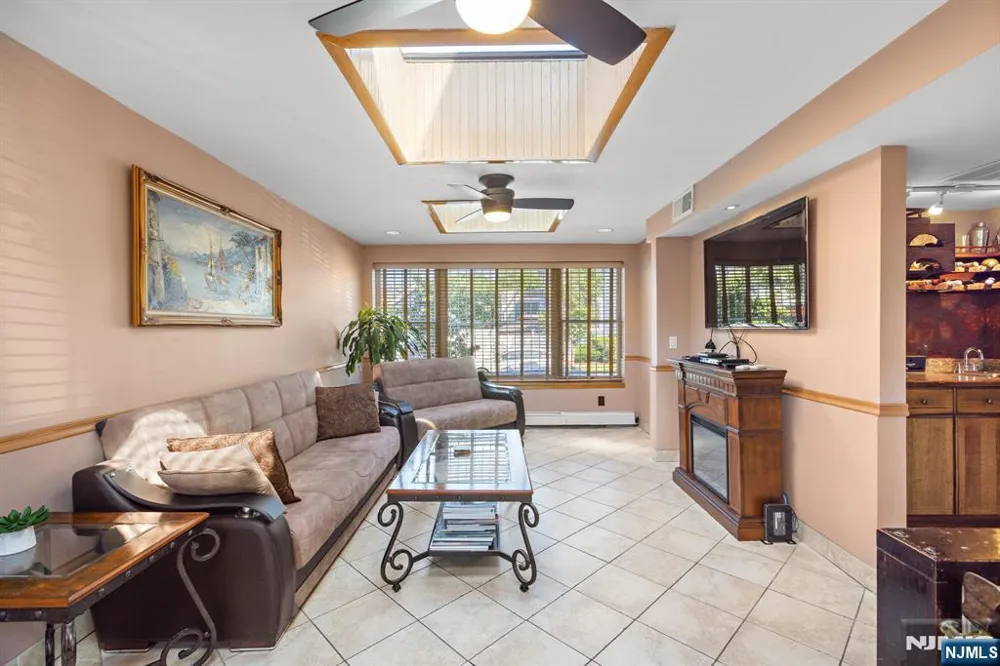 900 79th North Bergen, NJ 07047