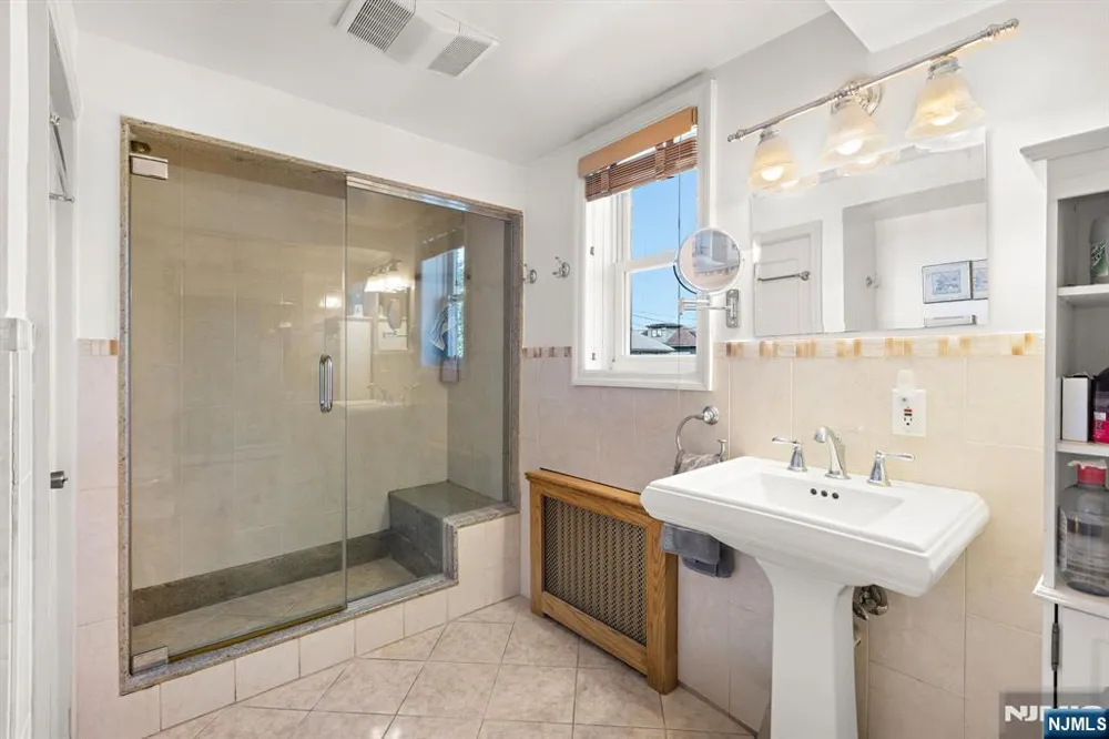 900 79th North Bergen, NJ 07047