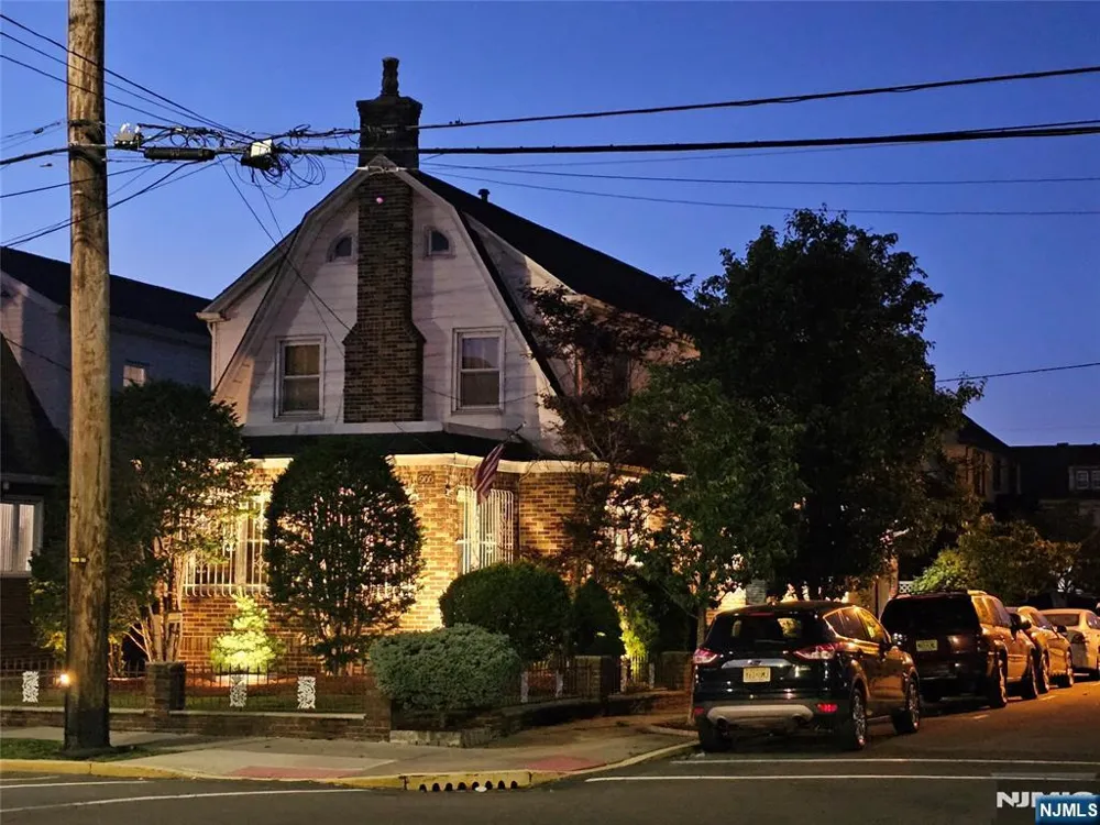 900 79th North Bergen, NJ 07047