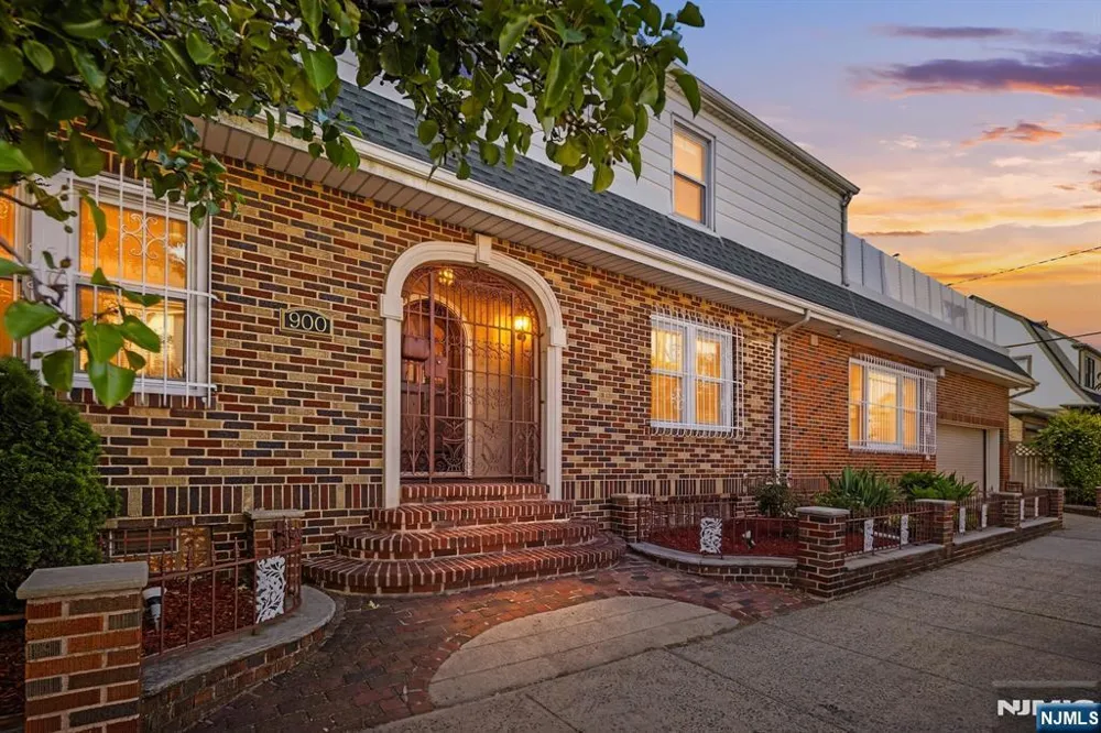 900 79th North Bergen, NJ 07047