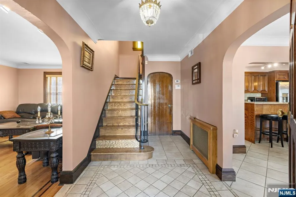 900 79th North Bergen, NJ 07047