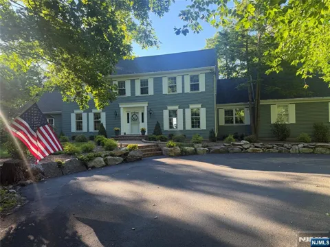 12 Laurel Hill Road