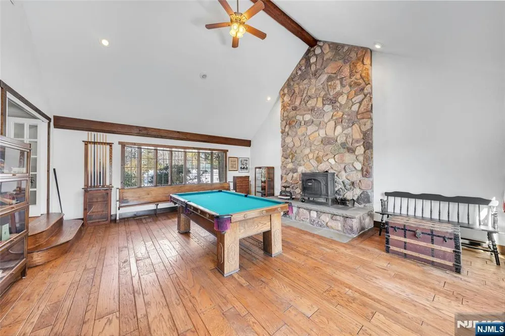 12 Laurel Hill Road Rockaway Township, NJ 07435