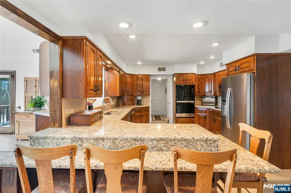 12 Laurel Hill Road Rockaway Township, NJ 07435
