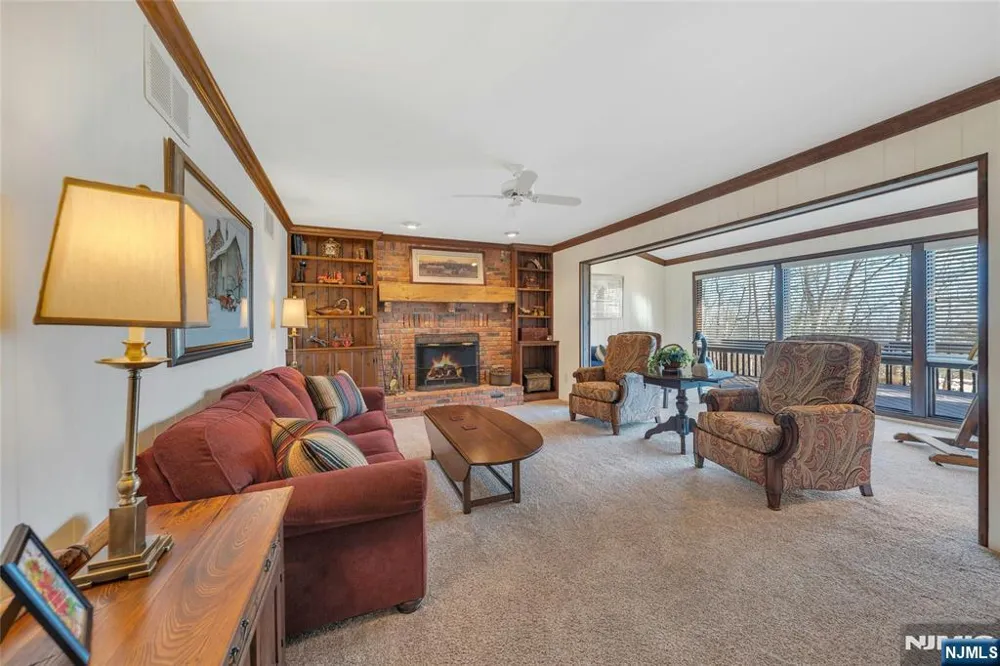 12 Laurel Hill Road Rockaway Township, NJ 07435
