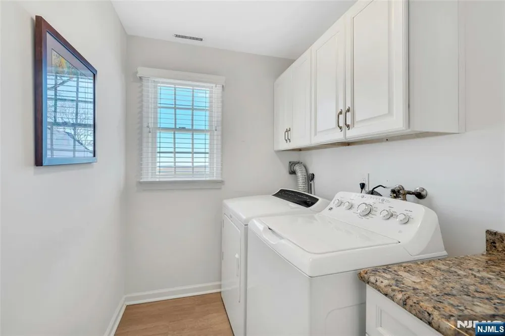 12 Laurel Hill Road Rockaway Township, NJ 07435