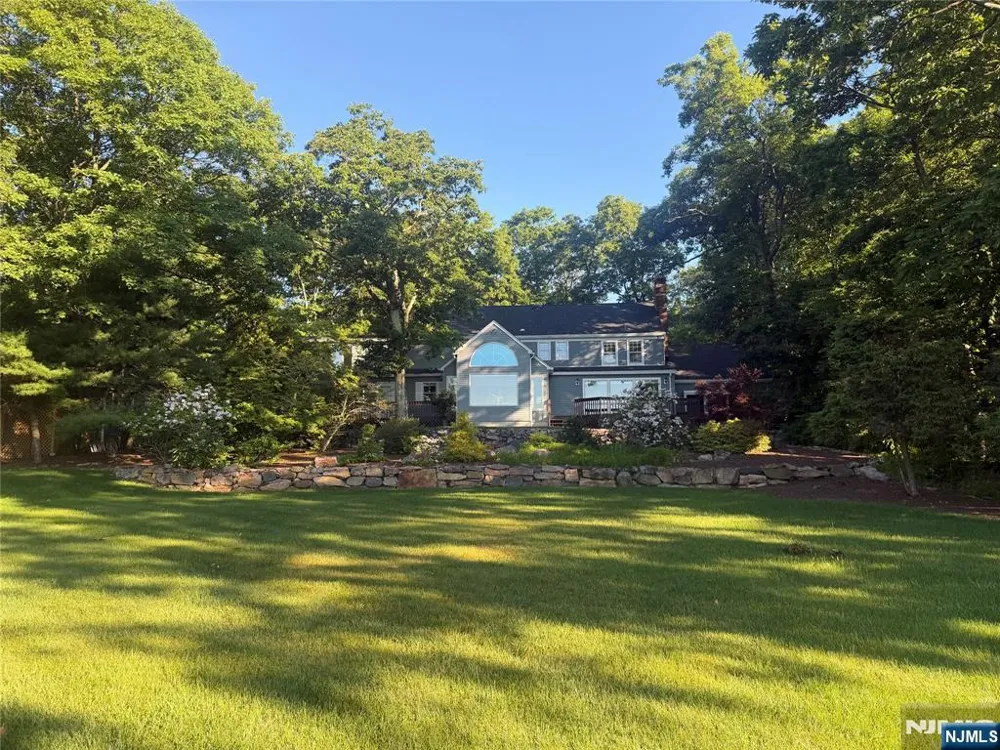 12 Laurel Hill Road Rockaway Township, NJ 07435