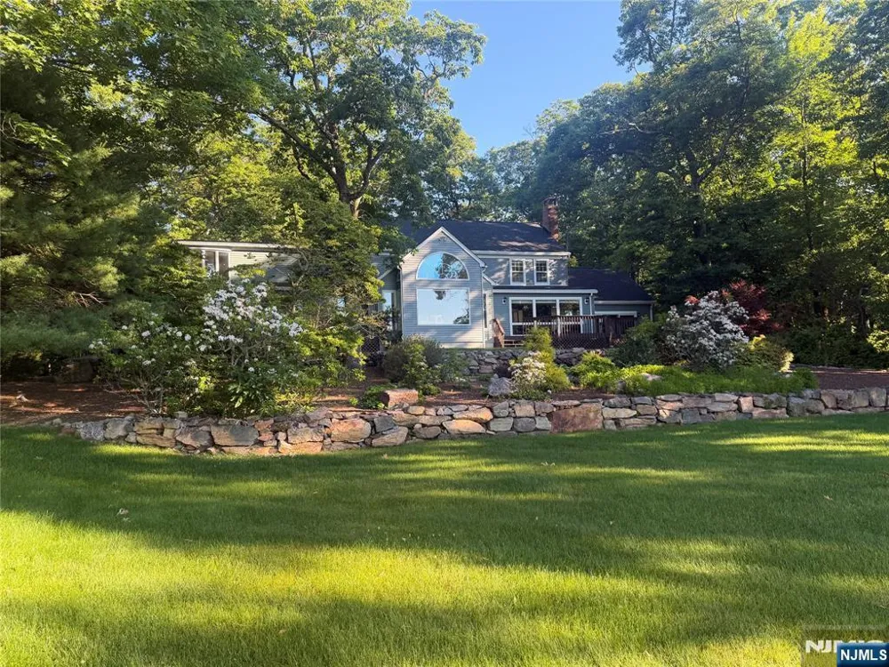 12 Laurel Hill Road Rockaway Township, NJ 07435