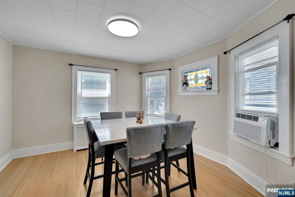 434 3rd Avenue Roselle, NJ 07203