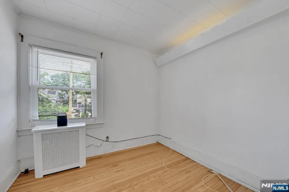434 3rd Avenue Roselle, NJ 07203