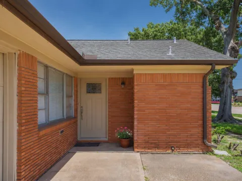 726 Skylark Road