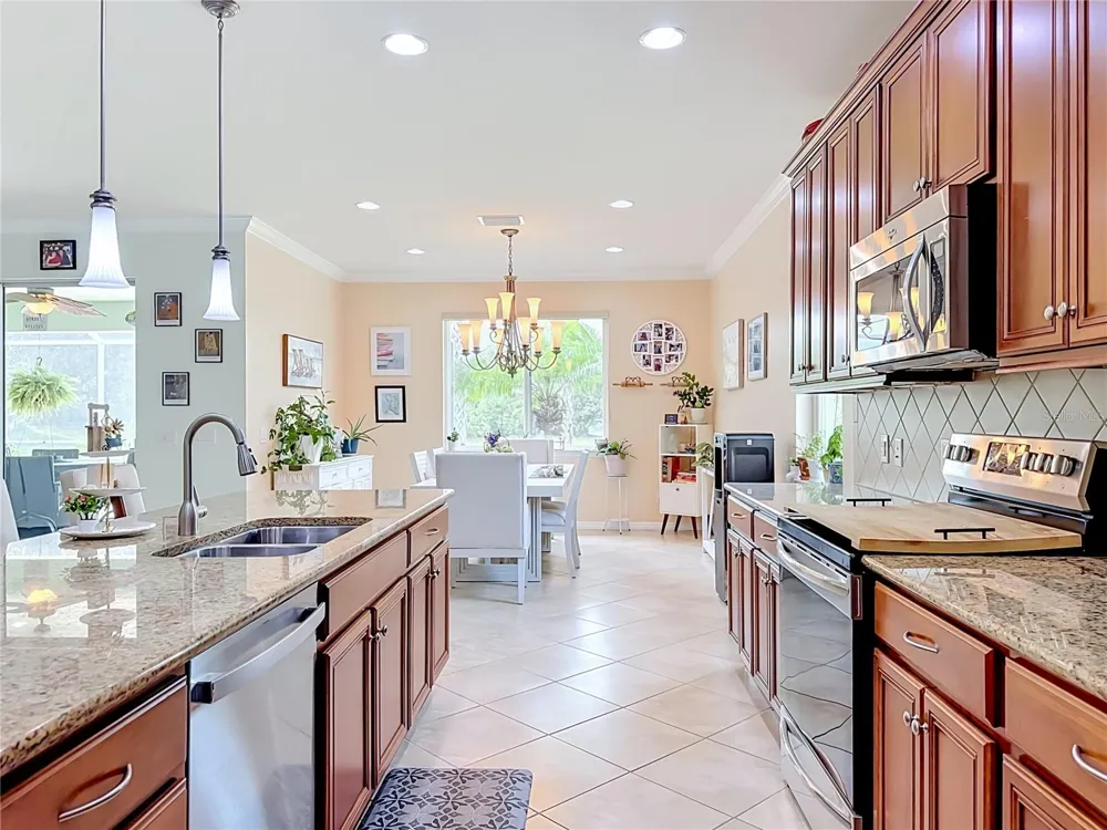 6149 ABACO DRIVE Sarasota, FL 34238