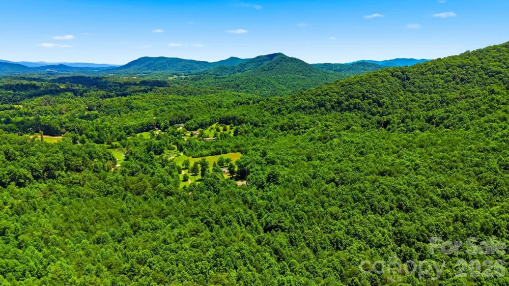 95 FieldStream Drive Marion, NC 28752