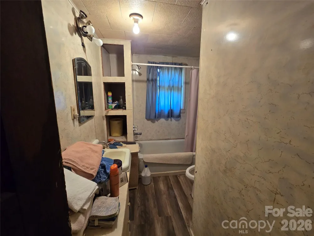 95 FieldStream Drive Marion, NC 28752