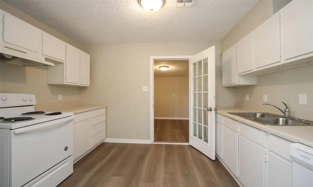 404 7th Street Baytown, TX 77520