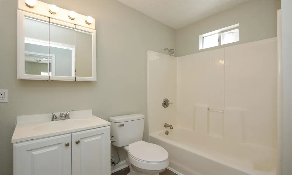 404 7th Street Baytown, TX 77520
