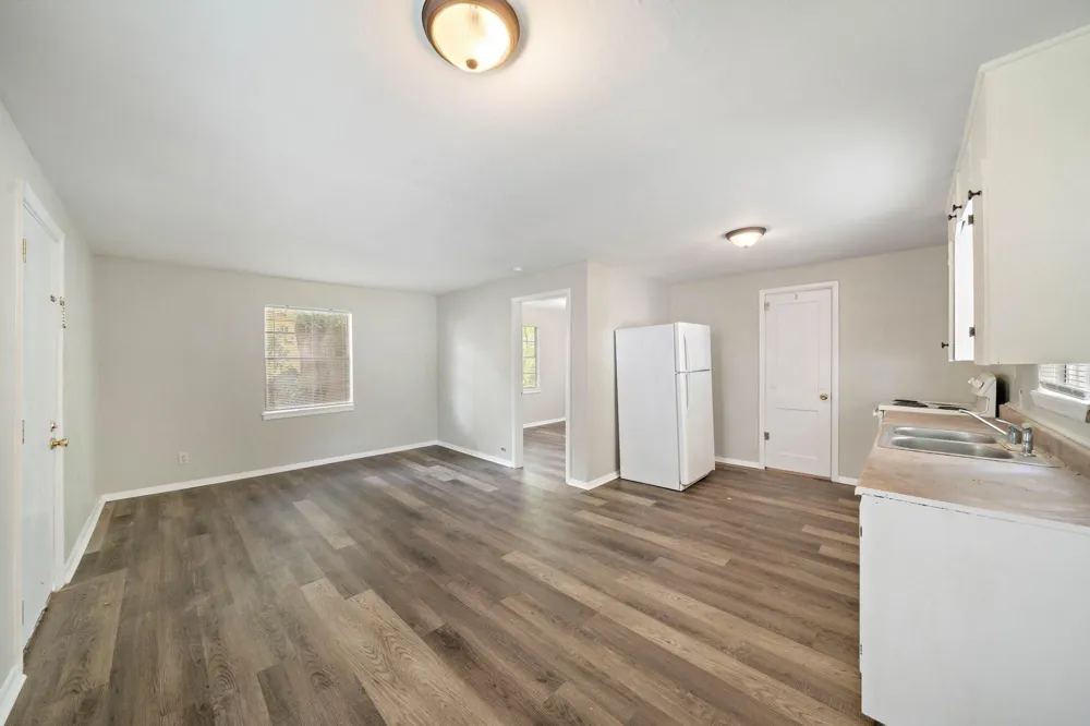 404 7th Street Baytown, TX 77520