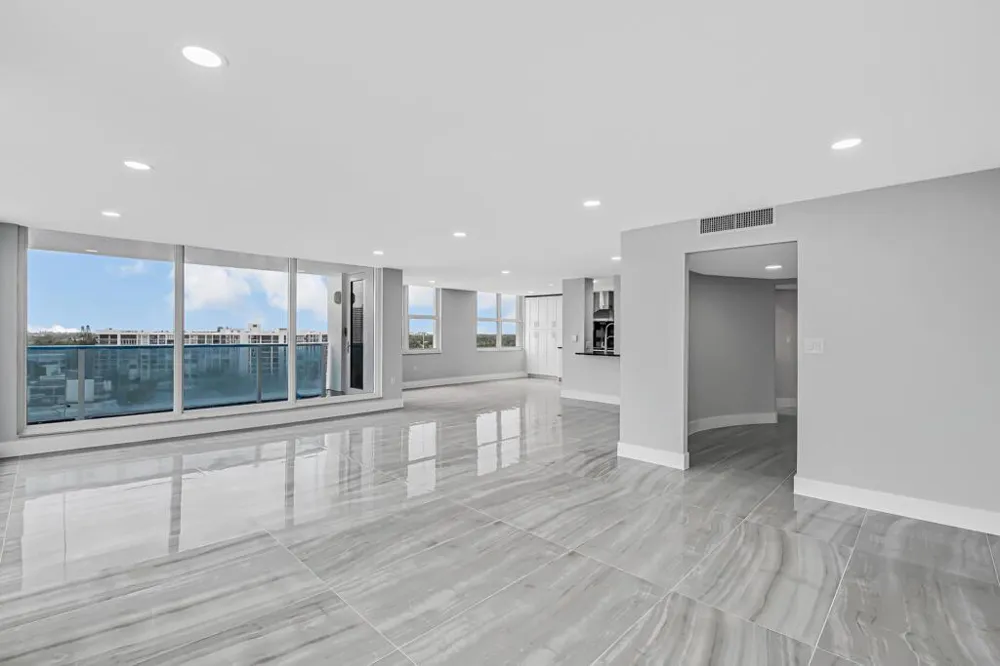 2751 S Ocean Drive #1008 Hollywood, FL 33019