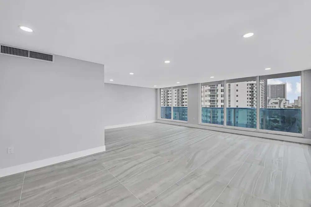 2751 S Ocean Drive #1008 Hollywood, FL 33019