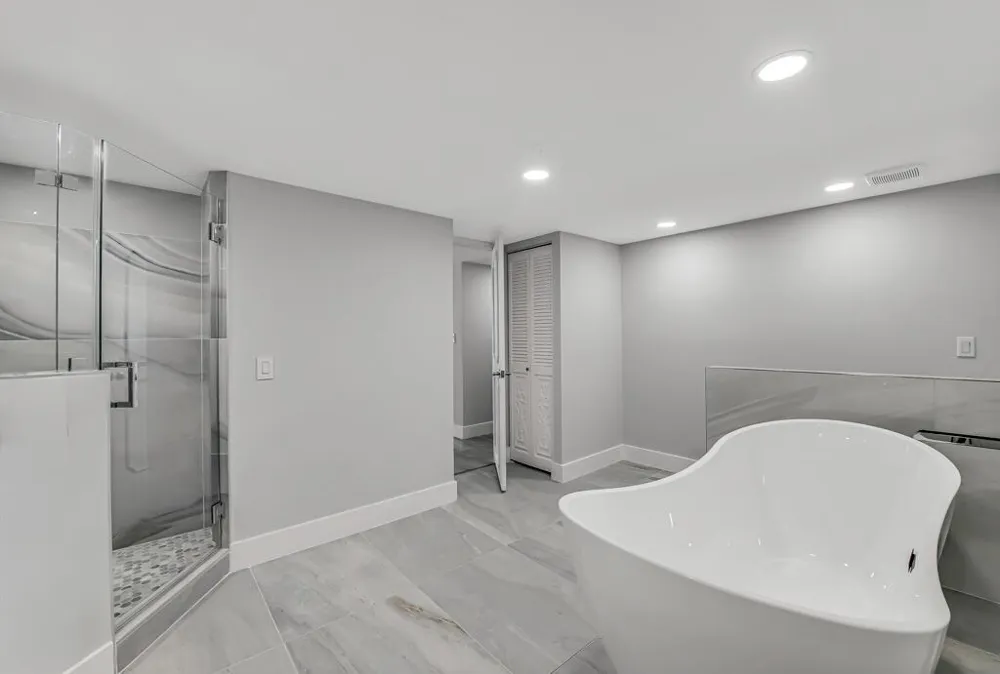 2751 S Ocean Drive #1008 Hollywood, FL 33019