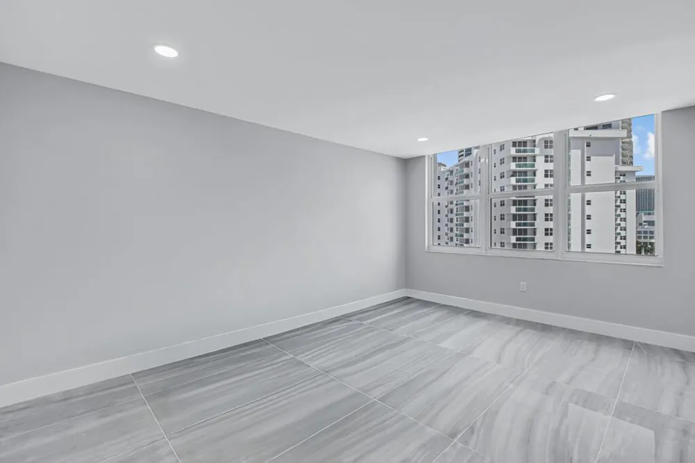 2751 S Ocean Drive #1008 Hollywood, FL 33019